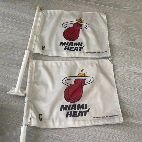 Miami Heat Car Flags - Set of 2 - Picture 3 of 5